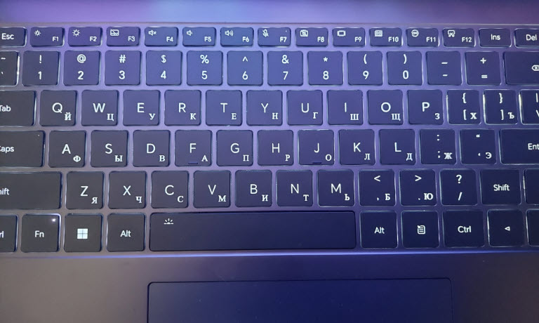 gravir-laptops-RUS-1 חריטת לייזר על מקלדת מוארת ברוסית – תמונה 1